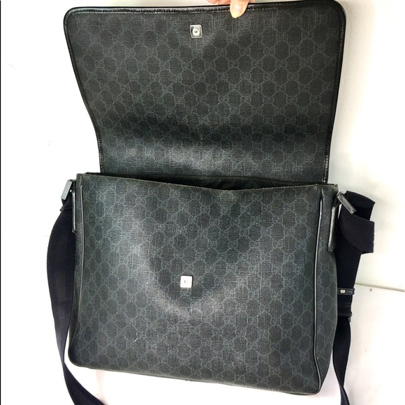 Authentic Gucci black monogram unisex mess… - Picture 4 of 16